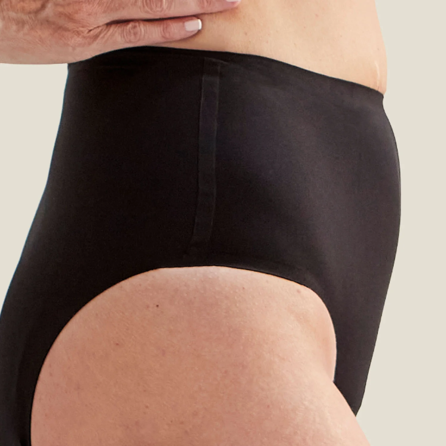 WUKA Drytech™ High Waist - For Light Leaks - Black - Image 5